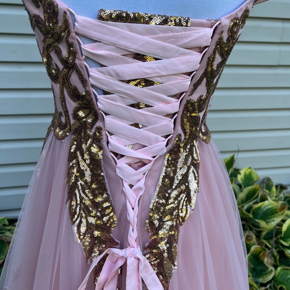 NWT Pink Off Shoulder Corset Back Gold Sequin Formal Cinderella Dress Gown - Picture 7 of 8
